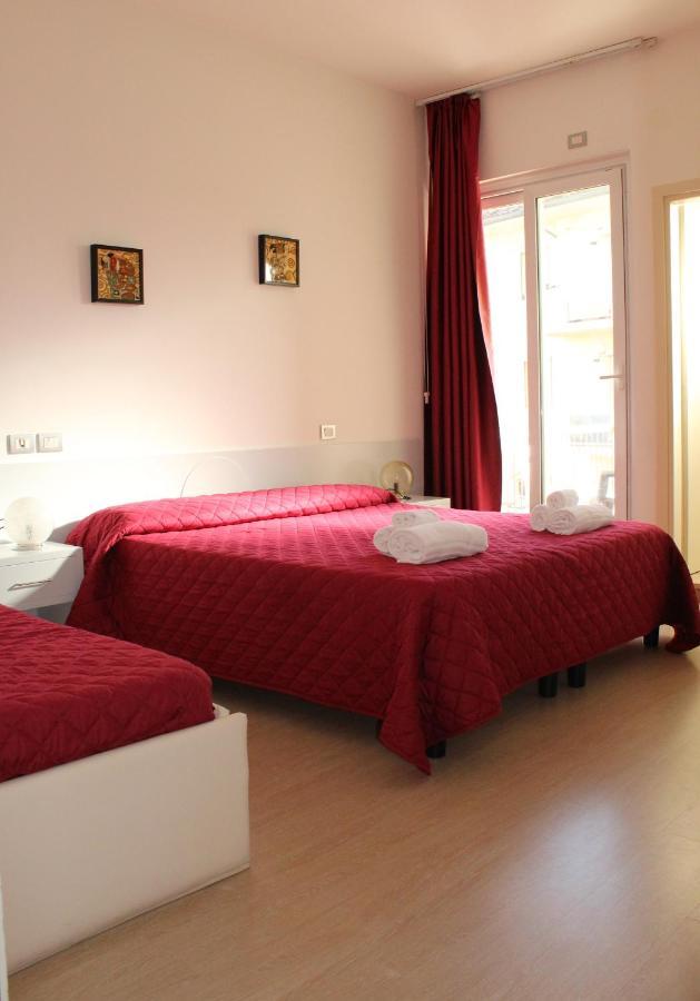 Hotel Morolli Rimini Eksteriør bilde