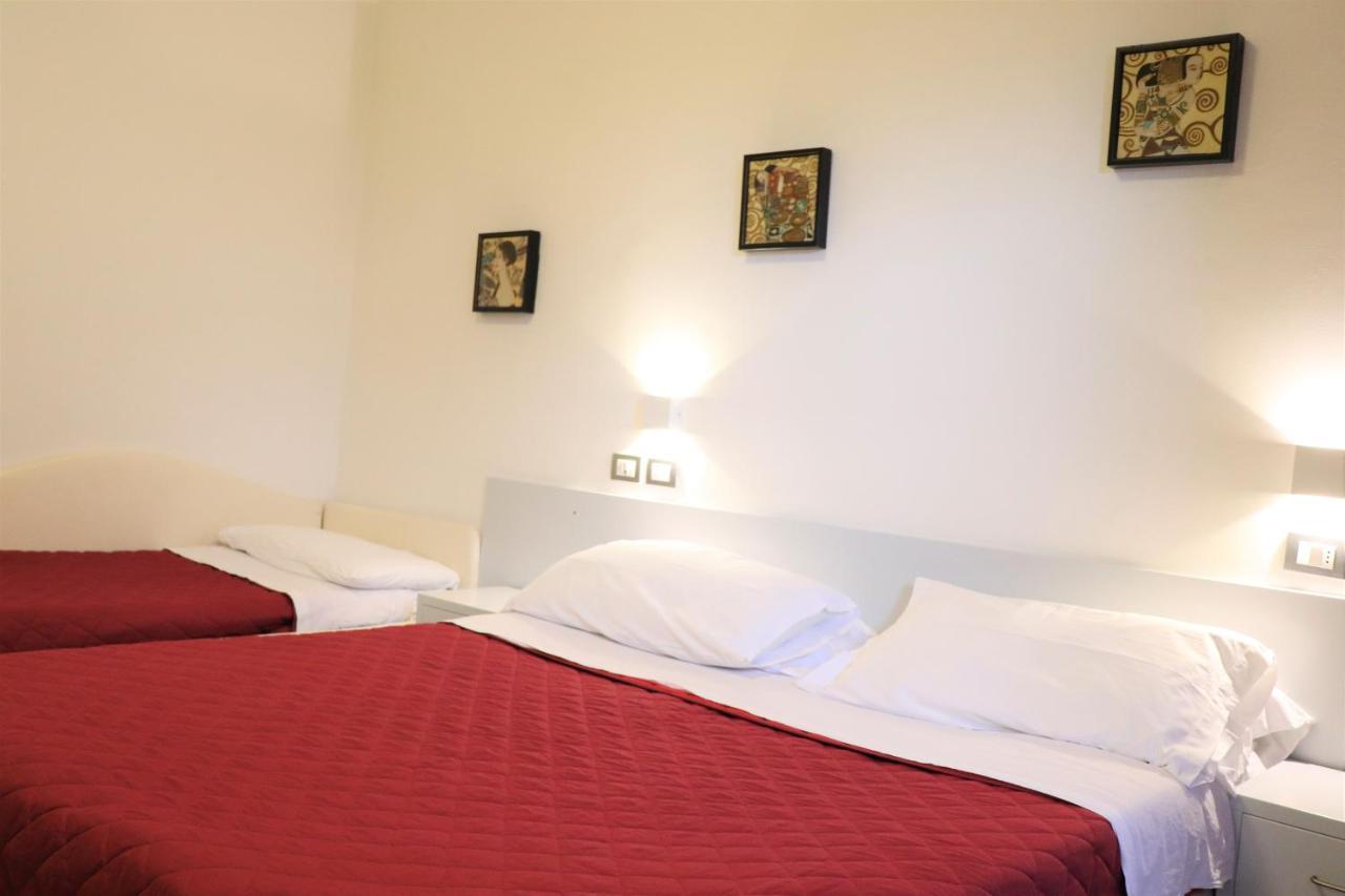 Hotel Morolli Rimini Eksteriør bilde