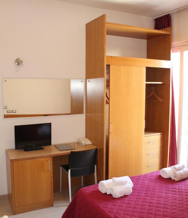 Hotel Morolli Rimini Eksteriør bilde